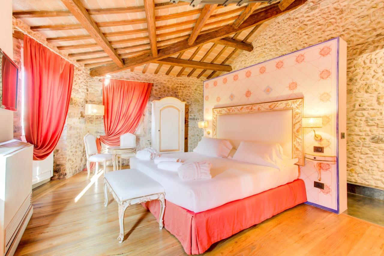 Oste del Castello Wellness&Bike Hotel Verucchio Esterno foto